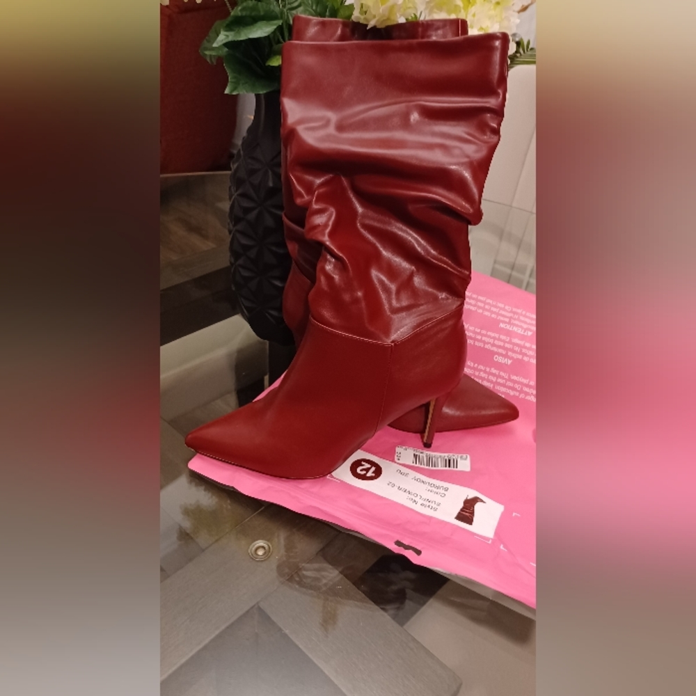 Rogue NEW Stilletto boots, 🔥 3in heel Sz12 "fits like Sz 11** (3rd pic-folded)